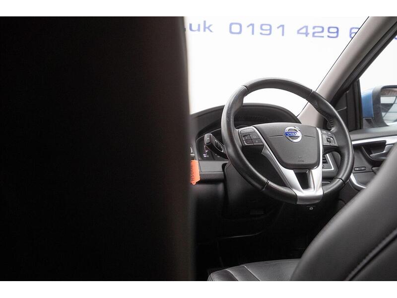 Volvo XC60 2.0 D4 SE Nav Auto Euro 6 (s/s) 5dr - U1403