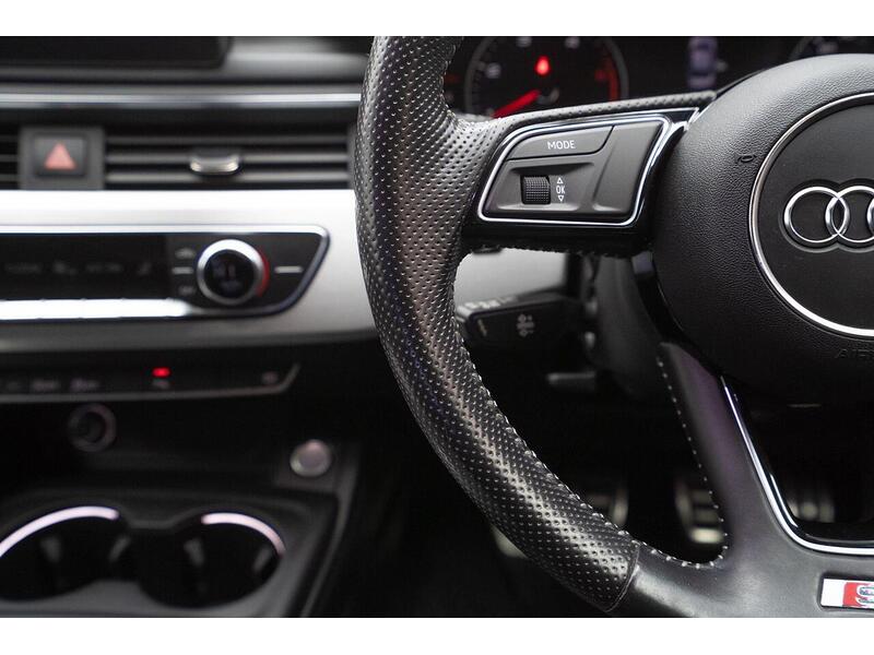 Audi A4 2.0 TDI ultra S line Euro 6 (s/s) 4dr - U1406