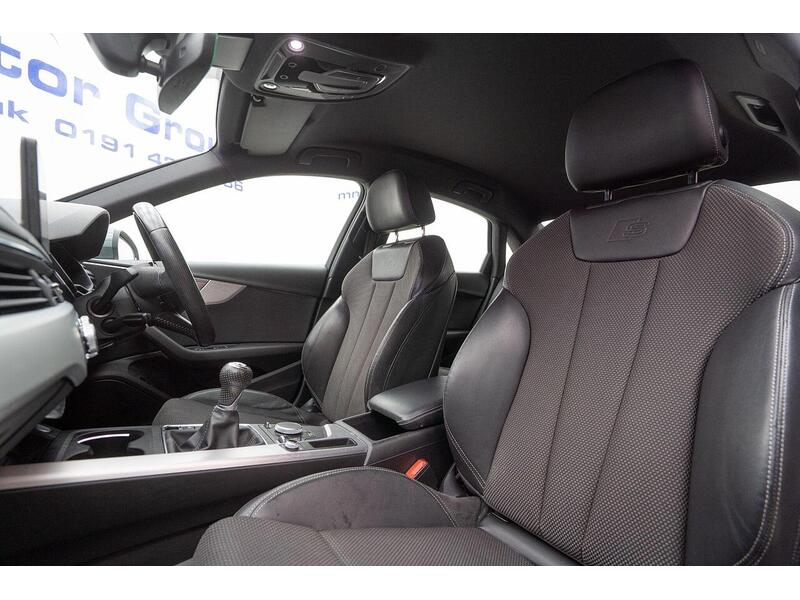 Audi A4 2.0 TDI ultra S line Euro 6 (s/s) 4dr - U1406