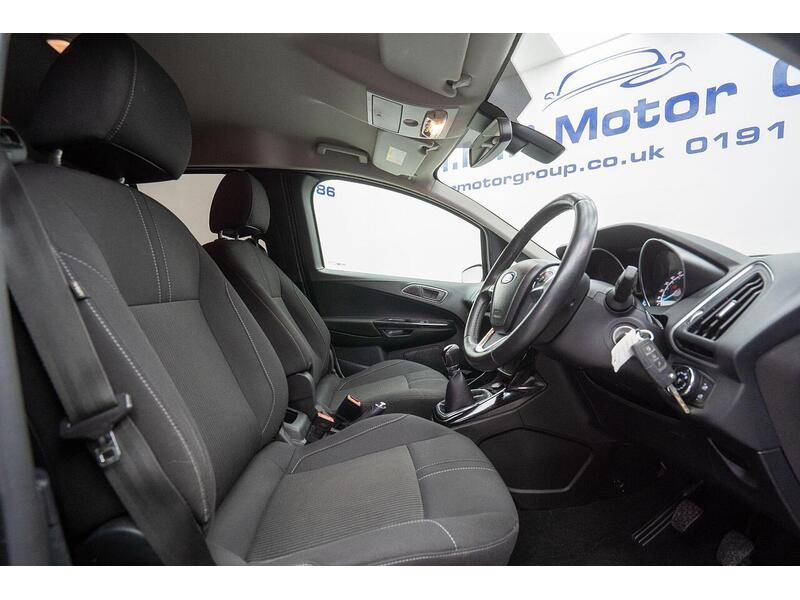 Ford B-Max 1.0T EcoBoost Titanium Navigator Euro 6 5dr - U1416