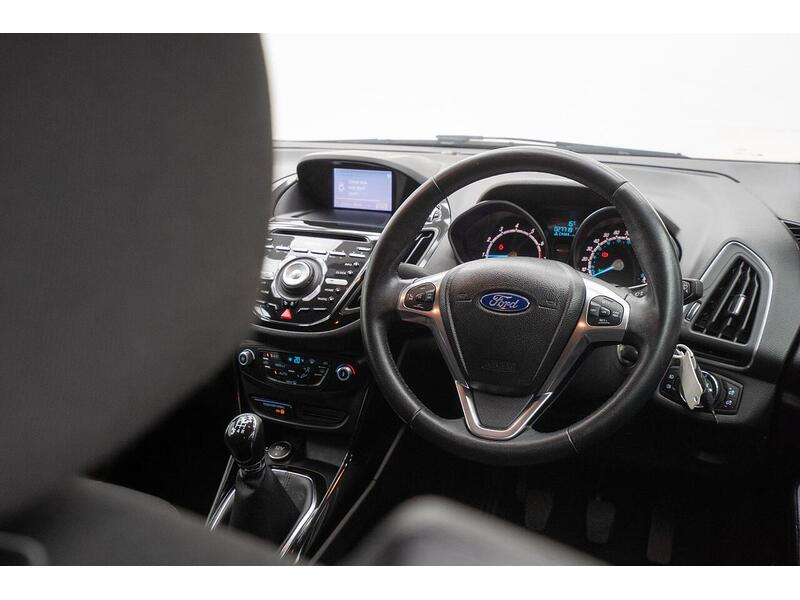 Ford B-Max 1.0T EcoBoost Titanium Navigator Euro 6 5dr - U1416