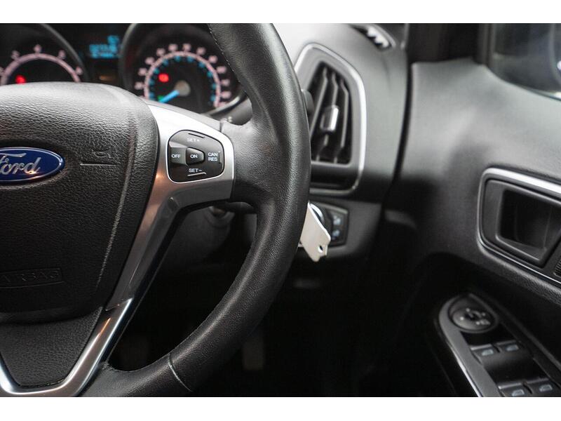 Ford B-Max 1.0T EcoBoost Titanium Navigator Euro 6 5dr - U1416