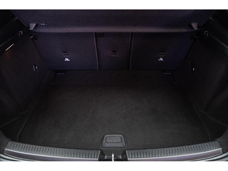 Mercedes-Benz A Class 1.5 A180d AMG Line 7G-DCT Euro 6 (s/s) 5dr - U1417
