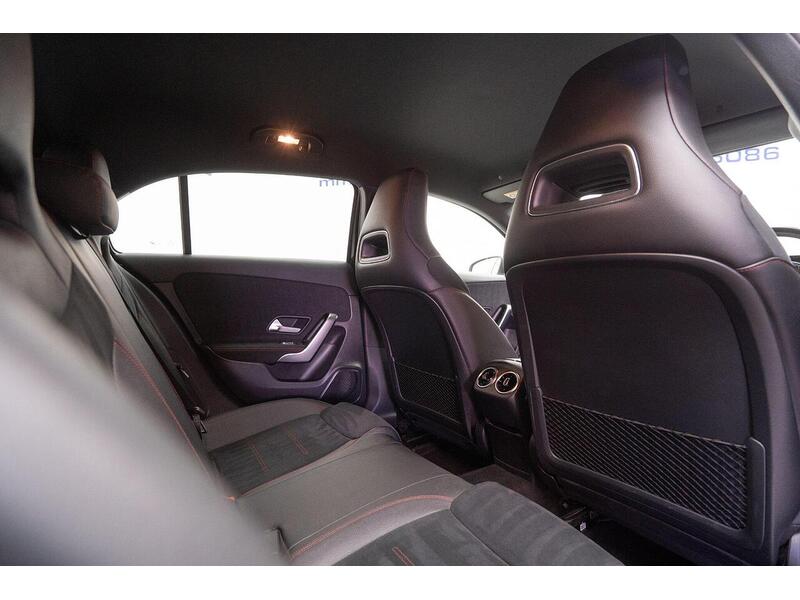Mercedes-Benz A Class 1.5 A180d AMG Line 7G-DCT Euro 6 (s/s) 5dr - U1417