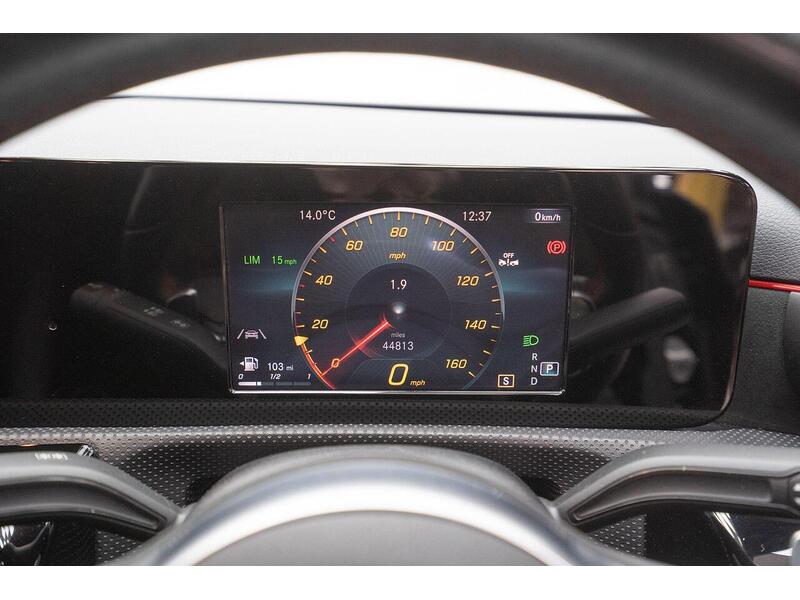 Mercedes-Benz A Class 1.5 A180d AMG Line 7G-DCT Euro 6 (s/s) 5dr - U1417