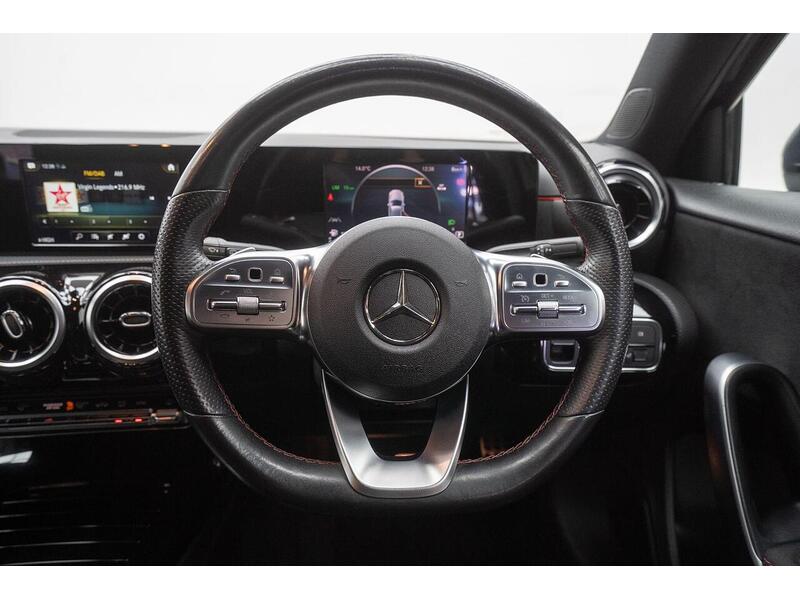 Mercedes-Benz A Class 1.5 A180d AMG Line 7G-DCT Euro 6 (s/s) 5dr - U1417