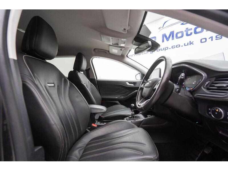 Ford Focus 1.0T EcoBoost Vignale Euro 6 (s/s) 5dr - U1424