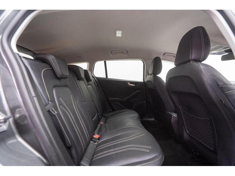 Ford Focus 1.0T EcoBoost Vignale Euro 6 (s/s) 5dr - U1424