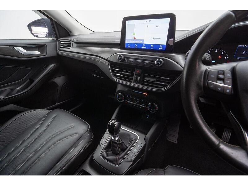 Ford Focus 1.0T EcoBoost Vignale Euro 6 (s/s) 5dr - U1424