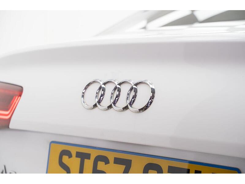 Audi A6 Saloon 2.0 TDI Black Edition S Tronic quattro Euro 6 (s/s) 4dr - U1427