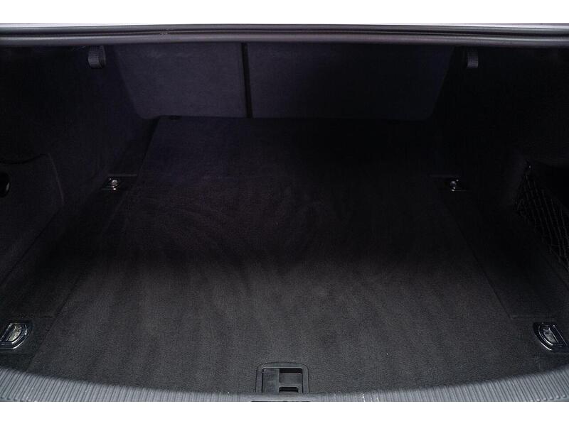 Audi A6 Saloon 2.0 TDI Black Edition S Tronic quattro Euro 6 (s/s) 4dr - U1427