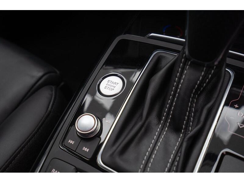 Audi A6 Saloon 2.0 TDI Black Edition S Tronic quattro Euro 6 (s/s) 4dr - U1427