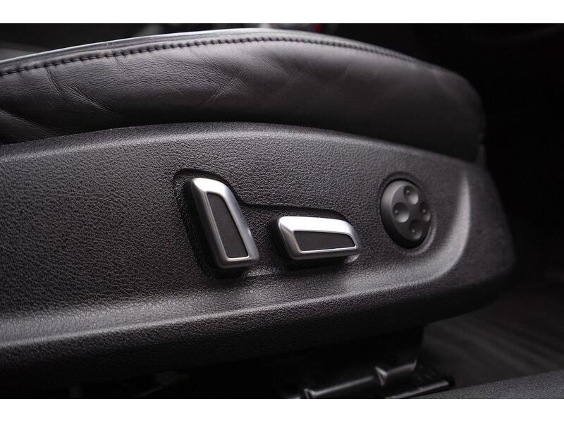 Audi A6 Saloon 2.0 TDI Black Edition S Tronic quattro Euro 6 (s/s) 4dr - U1427