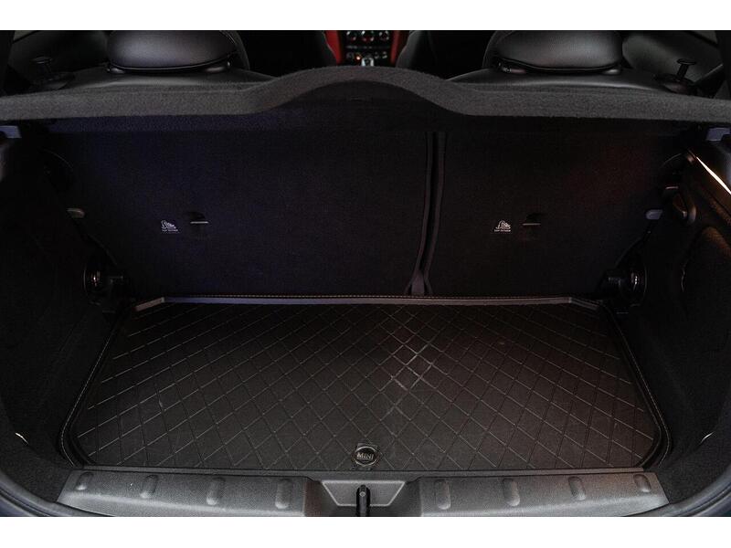 MINI Hatch 2.0 John Cooper Works Hatchback 3dr Petrol Auto 8 Spd Euro 6 (s/s) (231 ps) - U1431