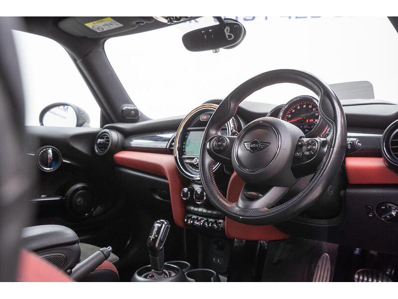 MINI Hatch 2.0 John Cooper Works Hatchback 3dr Petrol Auto 8 Spd Euro 6 (s/s) (231 ps) - U1431