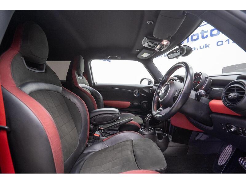 MINI Hatch 2.0 John Cooper Works Hatchback 3dr Petrol Auto 8 Spd Euro 6 (s/s) (231 ps) - U1431