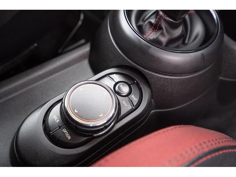 MINI Hatch 2.0 John Cooper Works Hatchback 3dr Petrol Auto 8 Spd Euro 6 (s/s) (231 ps) - U1431