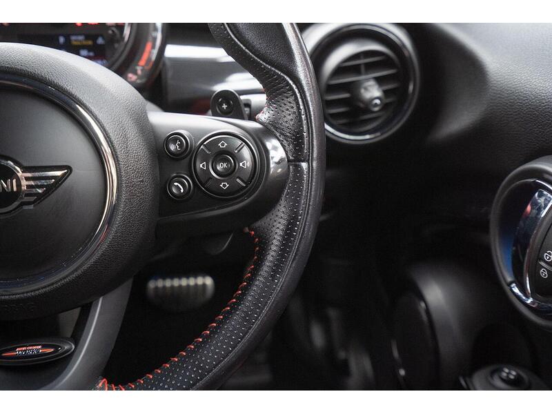 MINI Hatch 2.0 John Cooper Works Hatchback 3dr Petrol Auto 8 Spd Euro 6 (s/s) (231 ps) - U1431