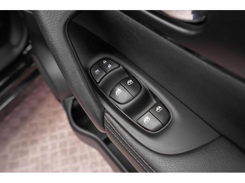 Nissan Qashqai 1.3 DIG-T n-tec DCT Auto Euro 6 (s/s) 5dr - U1467