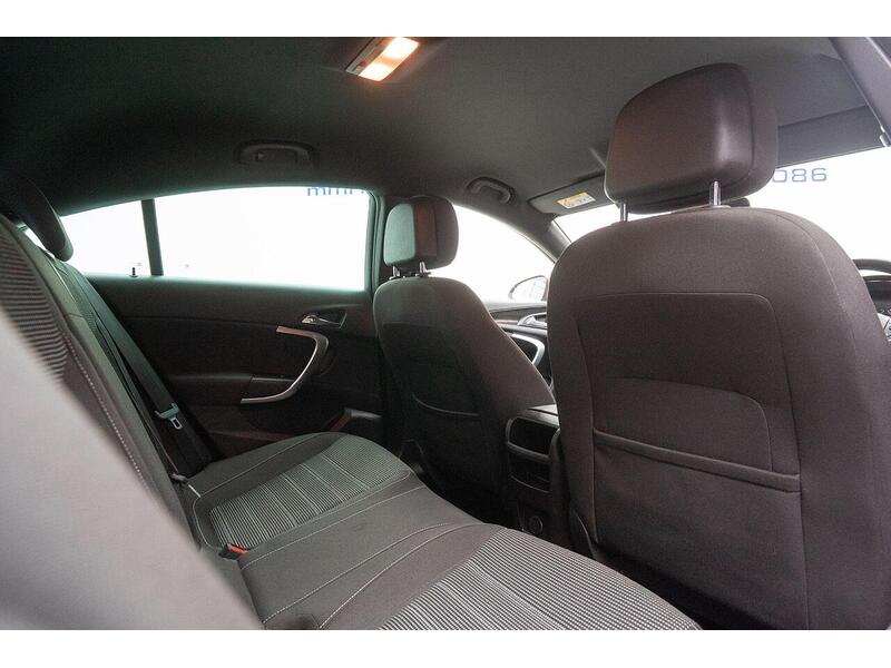 Vauxhall Insignia 1.6 CDTi SRi VX Line Nav Euro 6 (s/s) 5dr - U1469