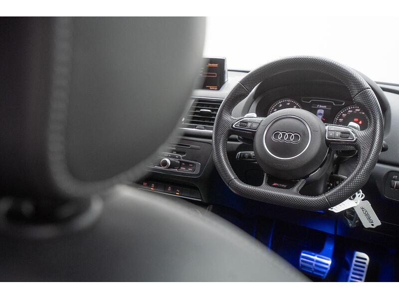 Audi RS Q3 2.5 TFSI S Tronic quattro Euro 5 (s/s) 5dr - U1477