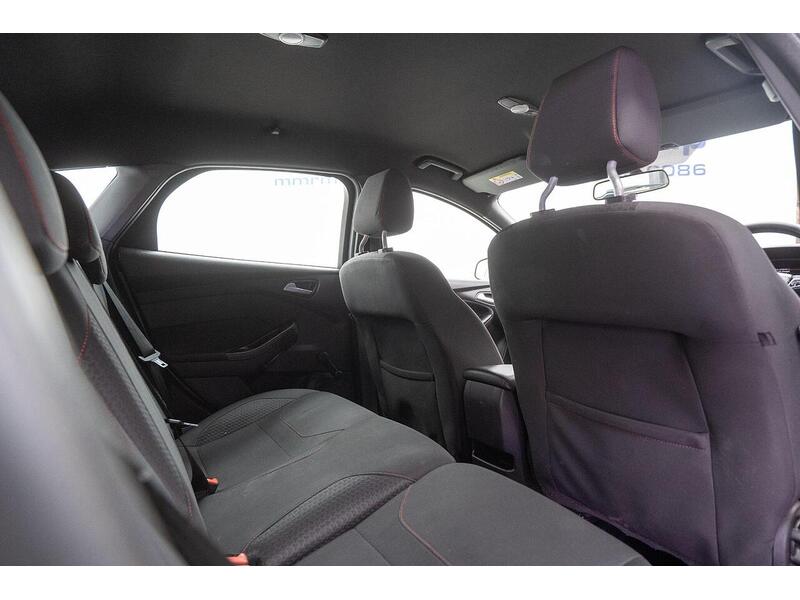 Ford Focus 1.5 TDCi ST-Line Euro 6 (s/s) 5dr - U1480