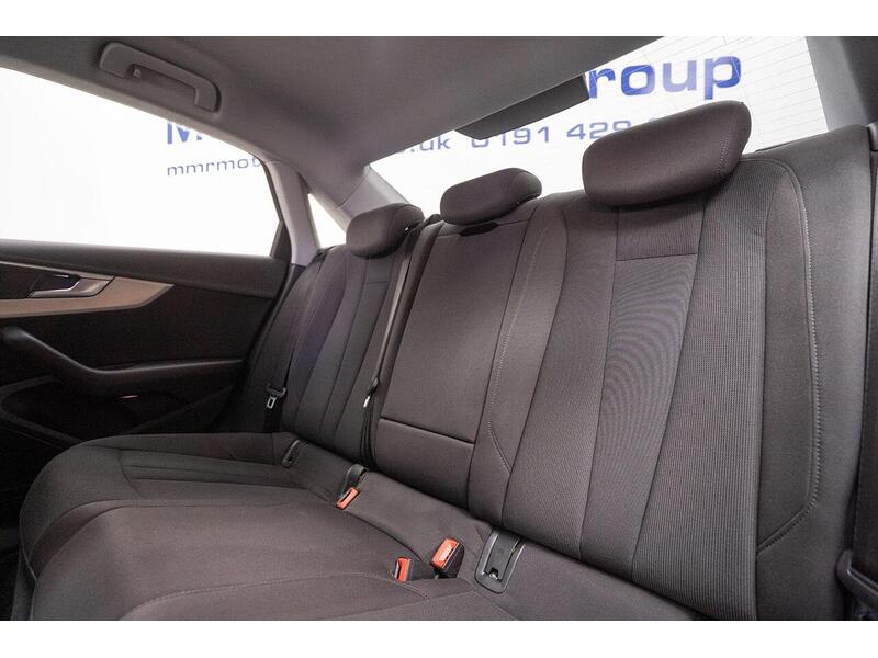 Audi A4 2.0 TDI ultra Sport S Tronic Euro 6 (s/s) 4dr - U1483