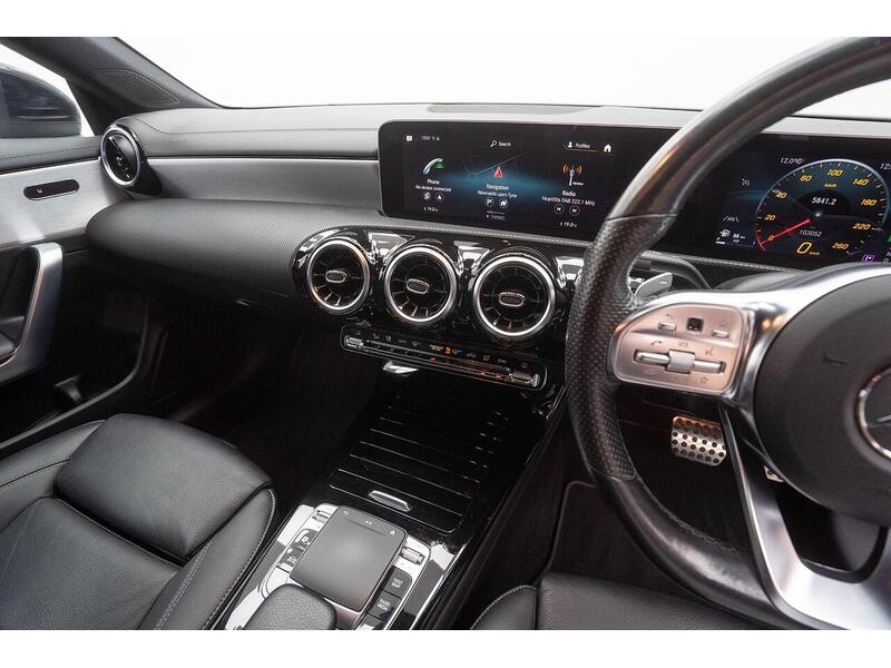 Mercedes-Benz CLA 1.3 CLA200 AMG Line Coupe 7G-DCT Euro 6 (s/s) 4dr - U1487