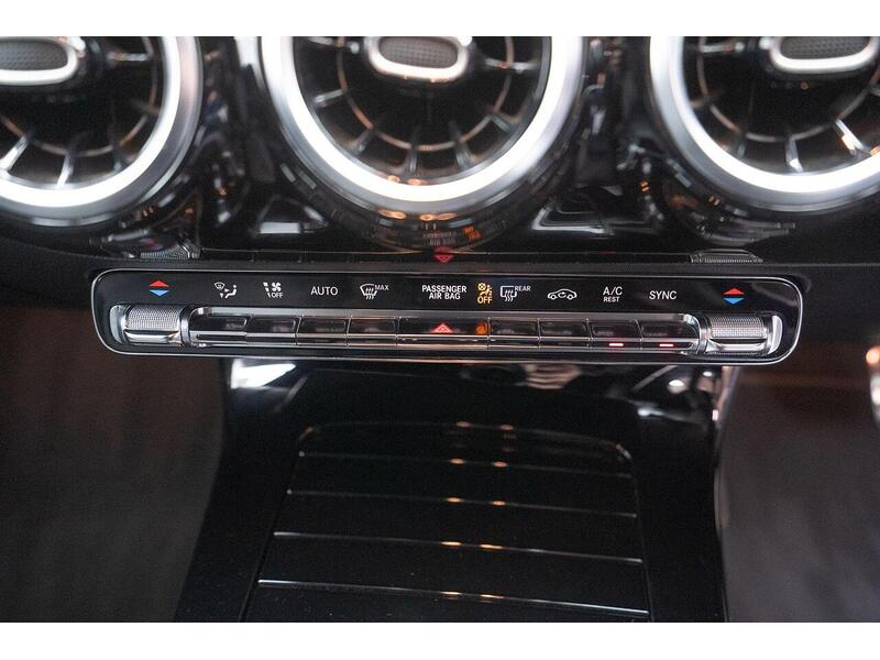 Mercedes-Benz CLA 1.3 CLA200 AMG Line Coupe 7G-DCT Euro 6 (s/s) 4dr - U1487