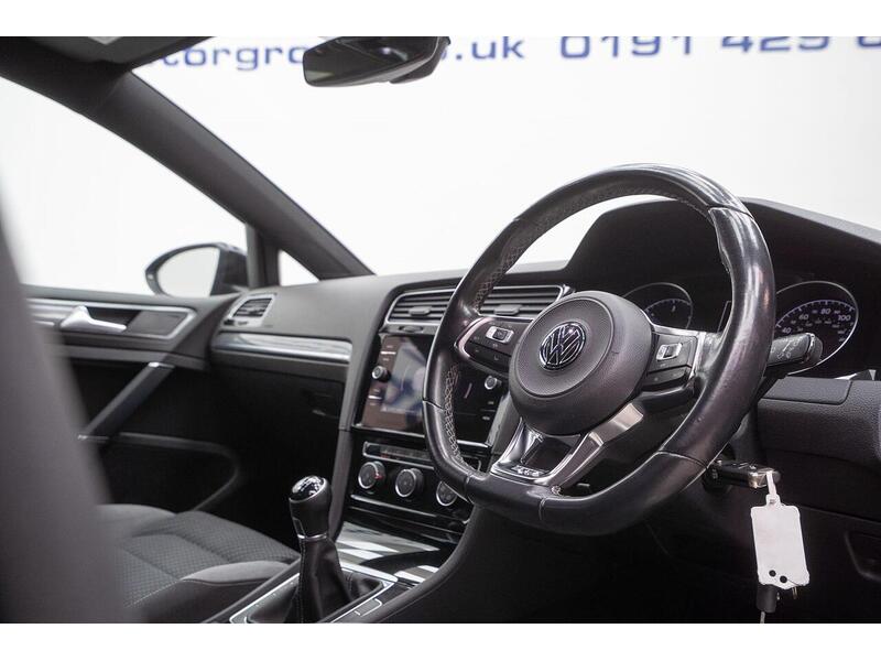 Volkswagen Golf 2.0 TDI R-Line Euro 6 (s/s) 5dr - U1495