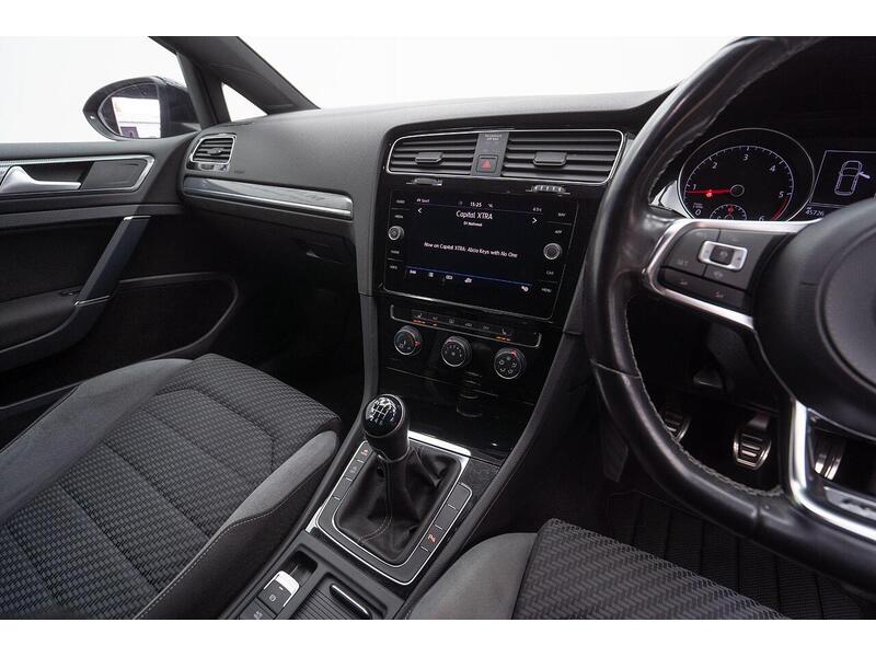 Volkswagen Golf 2.0 TDI R-Line Euro 6 (s/s) 5dr - U1495