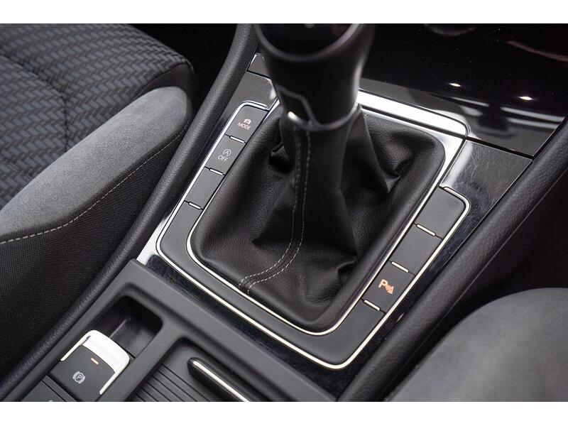 Volkswagen Golf 2.0 TDI R-Line Euro 6 (s/s) 5dr - U1495