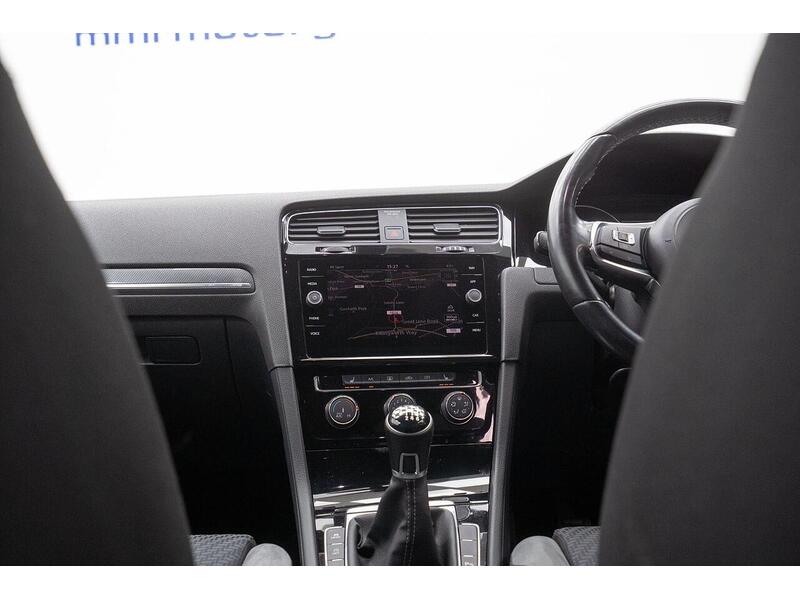 Volkswagen Golf 2.0 TDI R-Line Euro 6 (s/s) 5dr - U1495
