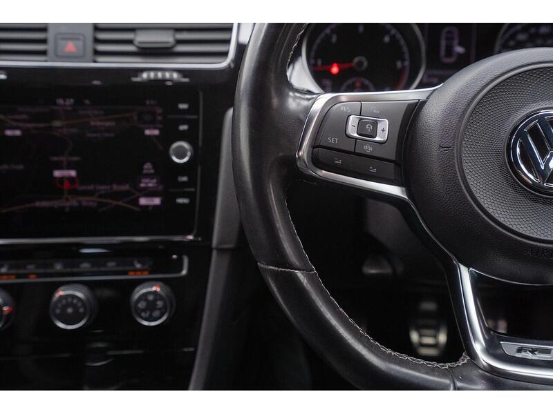 Volkswagen Golf 2.0 TDI R-Line Euro 6 (s/s) 5dr - U1495