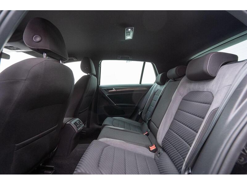 Volkswagen Golf 2.0 TDI R-Line Euro 6 (s/s) 5dr - U1495