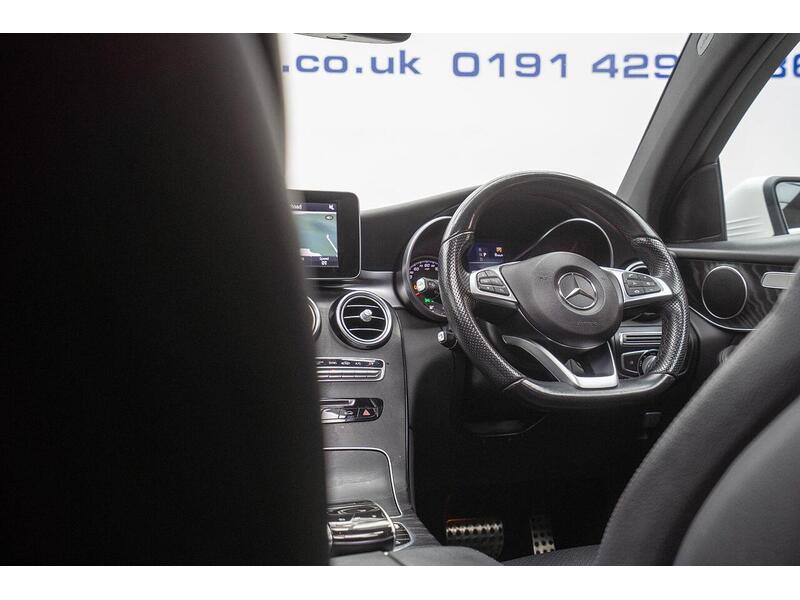 Mercedes-Benz GLC 2.1 GLC250d AMG Line (Premium) Coupe G-Tronic 4MATIC Euro 6 (s/s) 5dr - U1501