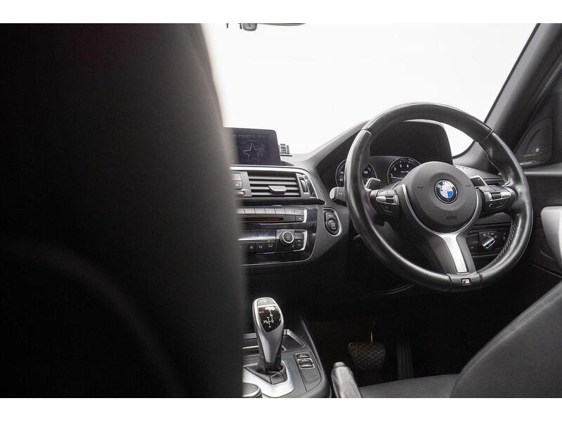 BMW 1 Series 3.0 M140i Shadow Edition Auto Euro 6 (s/s) 5dr - U1509