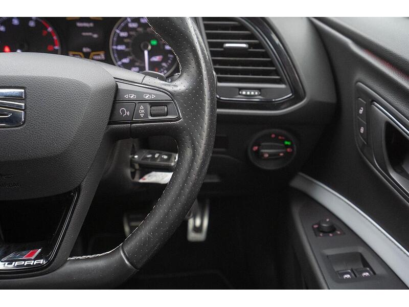 SEAT Leon 2.0 TSI Cupra 290 Black Sport Coupe DSG Euro 6 (s/s) 3dr - U1517