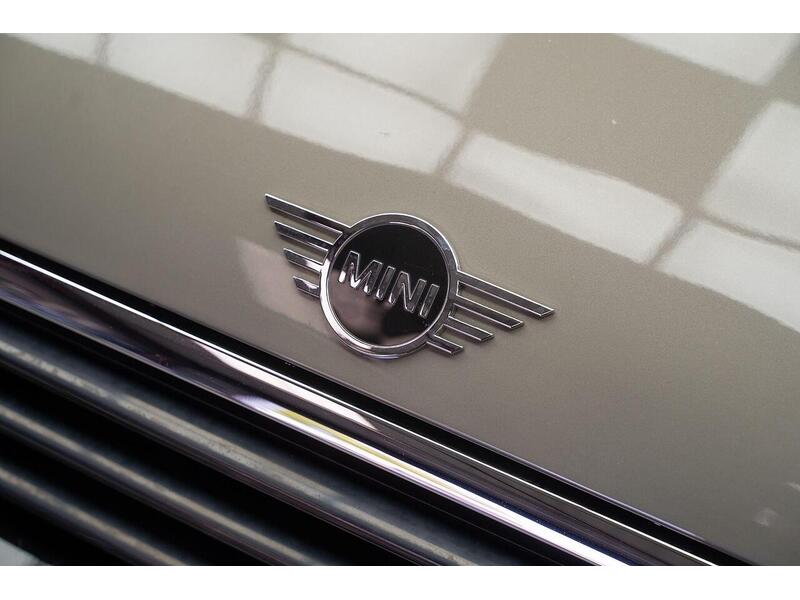 MINI Clubman 1.5 Cooper Euro 6 (s/s) 6dr - U1522
