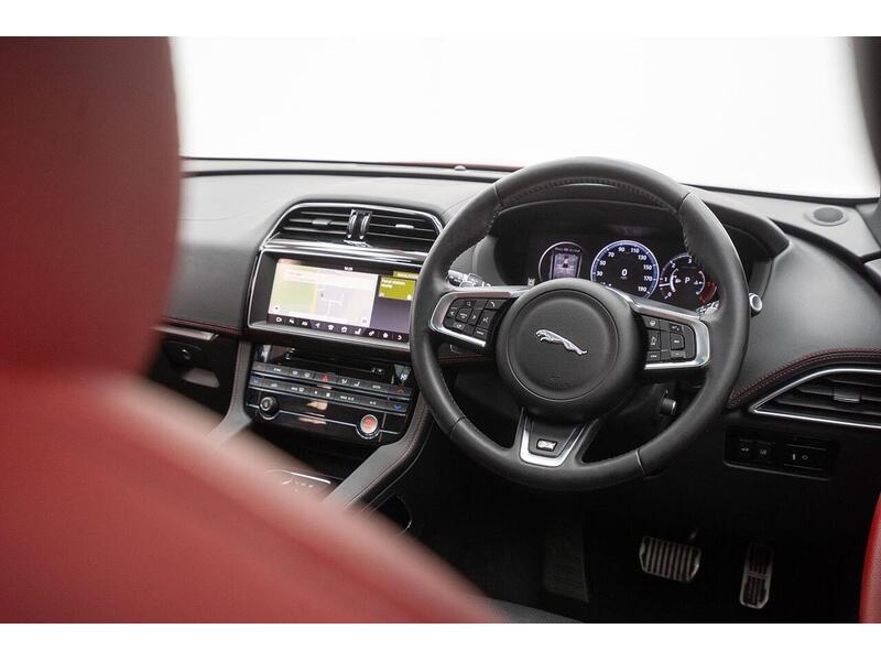 Jaguar F-PACE 3.0 D300 V6 S Auto AWD Euro 6 (s/s) 5dr - U1524