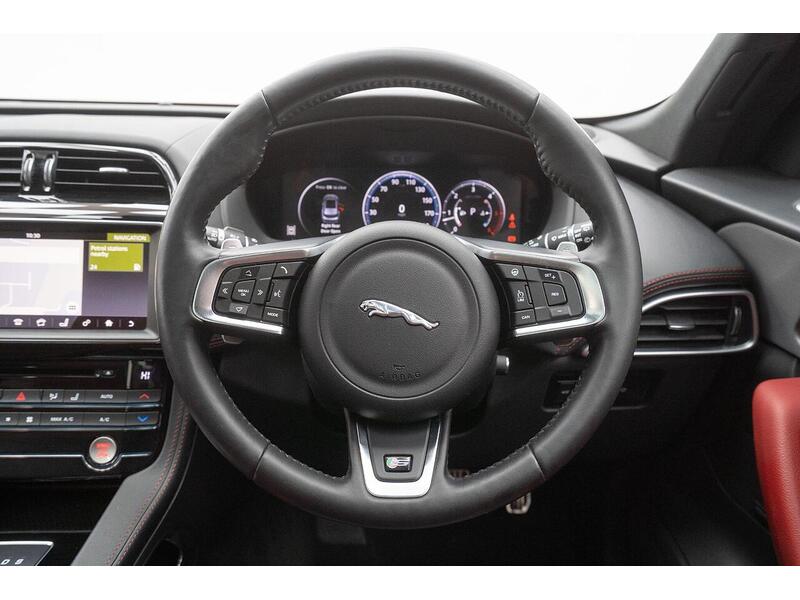 Jaguar F-PACE 3.0 D300 V6 S Auto AWD Euro 6 (s/s) 5dr - U1524