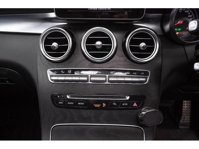 Mercedes-Benz GLC 2.1 GLC250d AMG Line (Premium) G-Tronic 4MATIC Euro 6 (s/s) 5dr - U1530