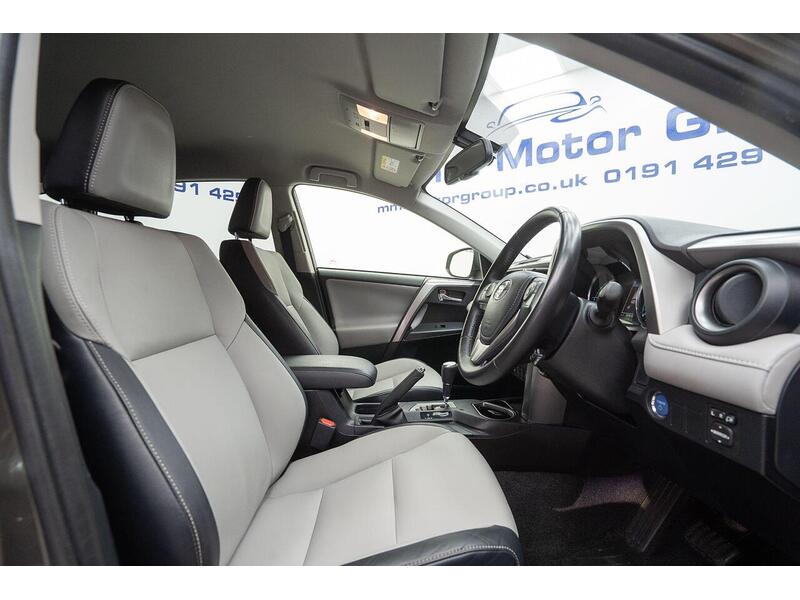 Toyota RAV4 RAV4 Excel SUV 2 Automatic Petrol Hybrid - U1537