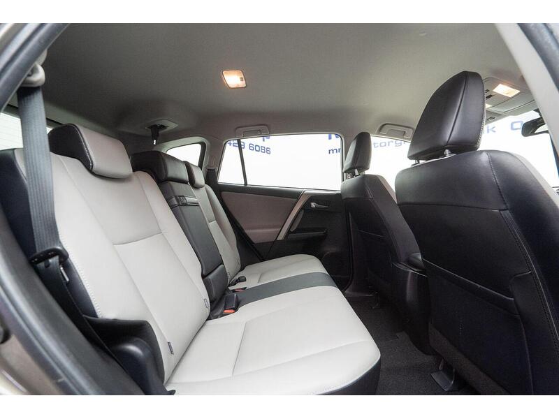 Toyota RAV4 RAV4 Excel SUV 2 Automatic Petrol Hybrid - U1537