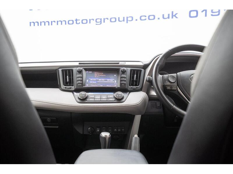 Toyota RAV4 RAV4 Excel SUV 2 Automatic Petrol Hybrid - U1537