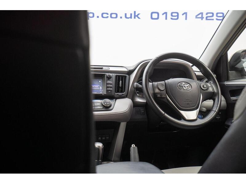 Toyota RAV4 RAV4 Excel SUV 2 Automatic Petrol Hybrid - U1537