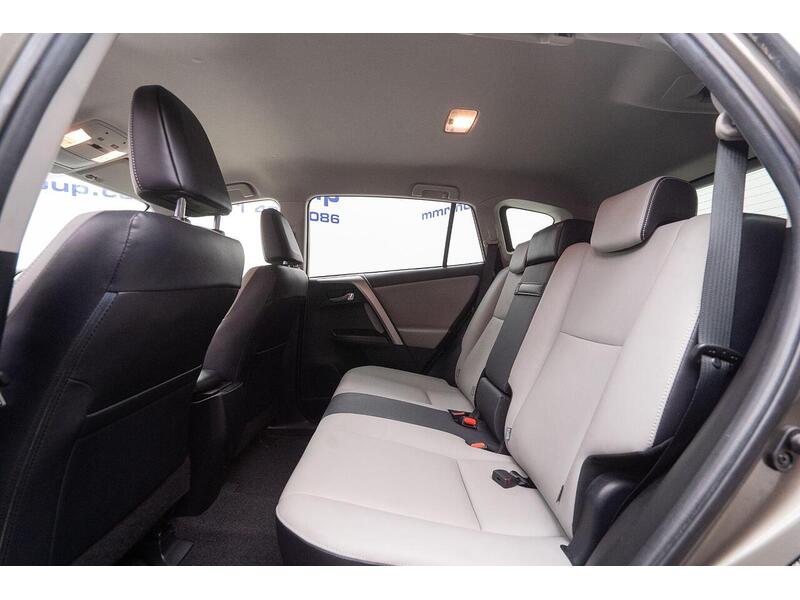 Toyota RAV4 RAV4 Excel SUV 2 Automatic Petrol Hybrid - U1537