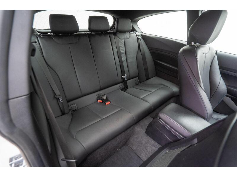 BMW 1 Series 2.0 120i GPF M Sport Shadow Edition Auto Euro 6 (s/s) 3dr - U1573