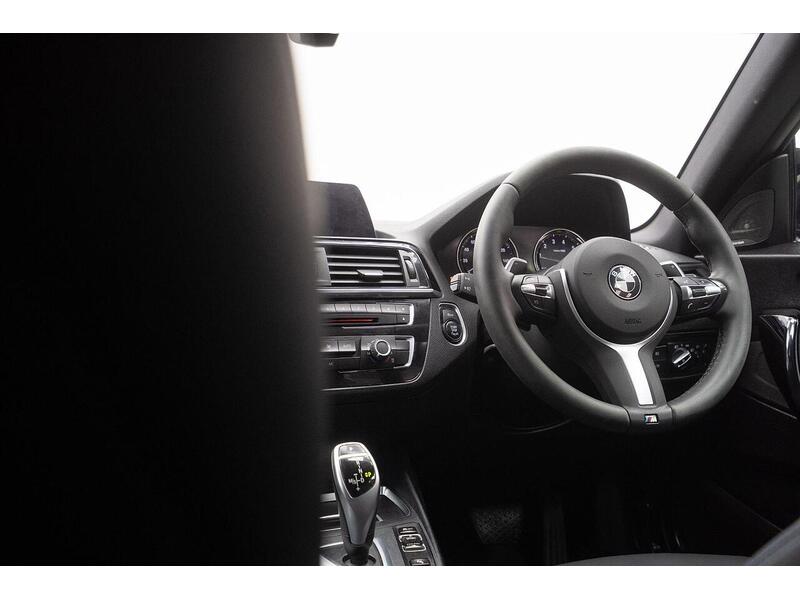 BMW 1 Series 2.0 120i GPF M Sport Shadow Edition Auto Euro 6 (s/s) 3dr - U1573