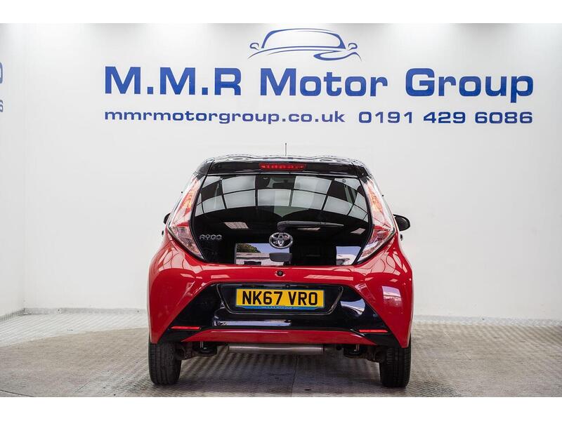 Toyota AYGO 1.0 VVT-i x-cite 4 Red Bi-Tone Euro 6 5dr - U1623